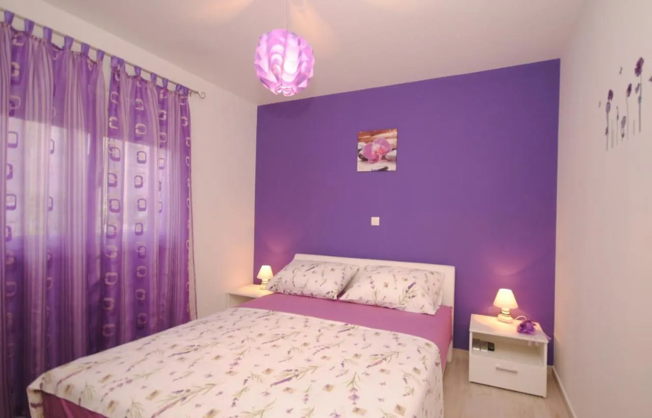 Holiday Apartments Lana Kastela