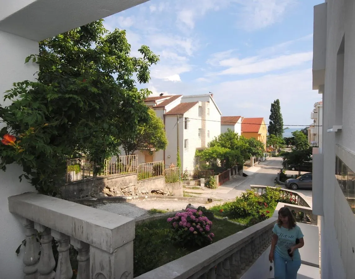 Holiday Apartments Lana Kastela