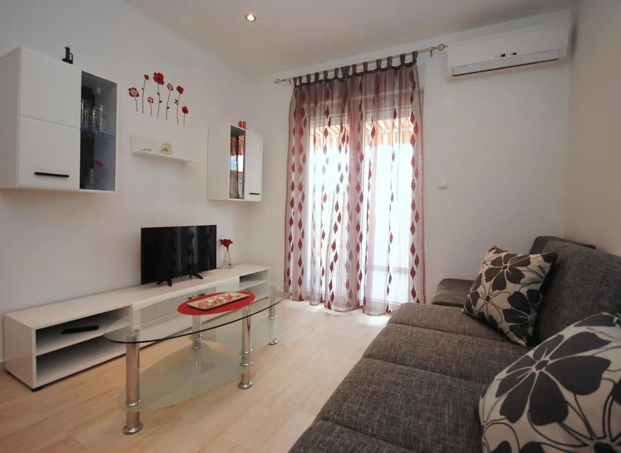 Holiday Apartments Lana Kastela 0*,  Croatia