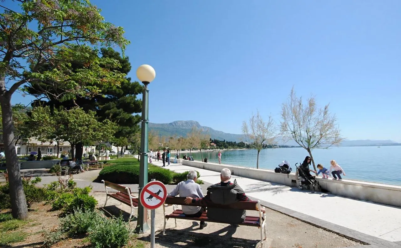 Holiday Apartments Lana Kastela