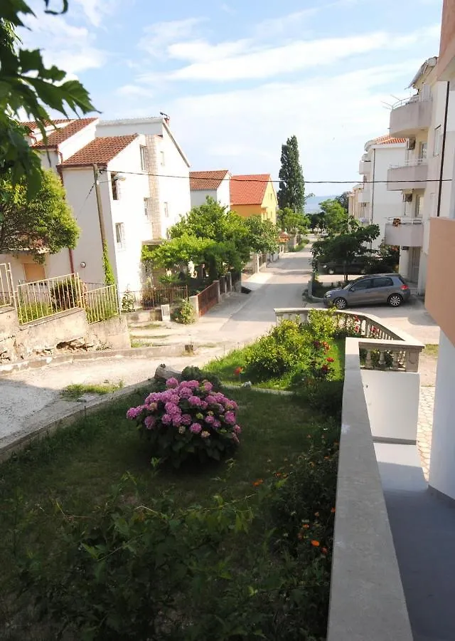 Holiday Apartments Lana Kastela Croatia