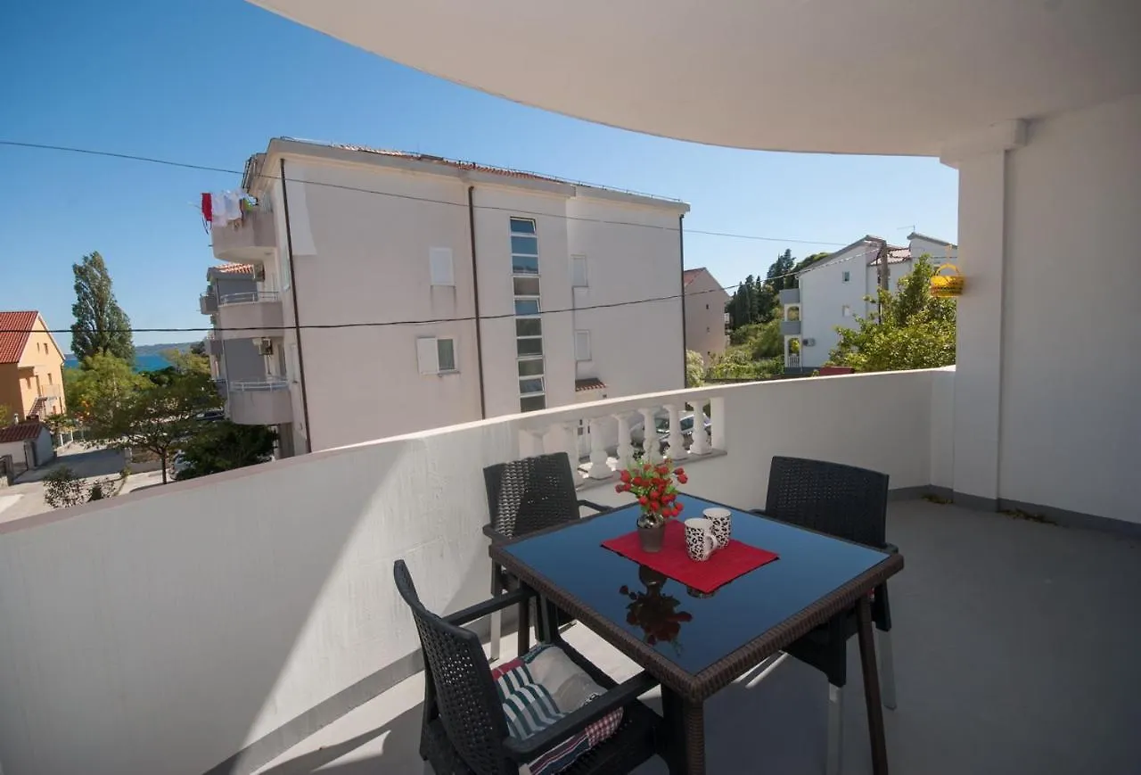 Holiday Apartments Lana Kastela