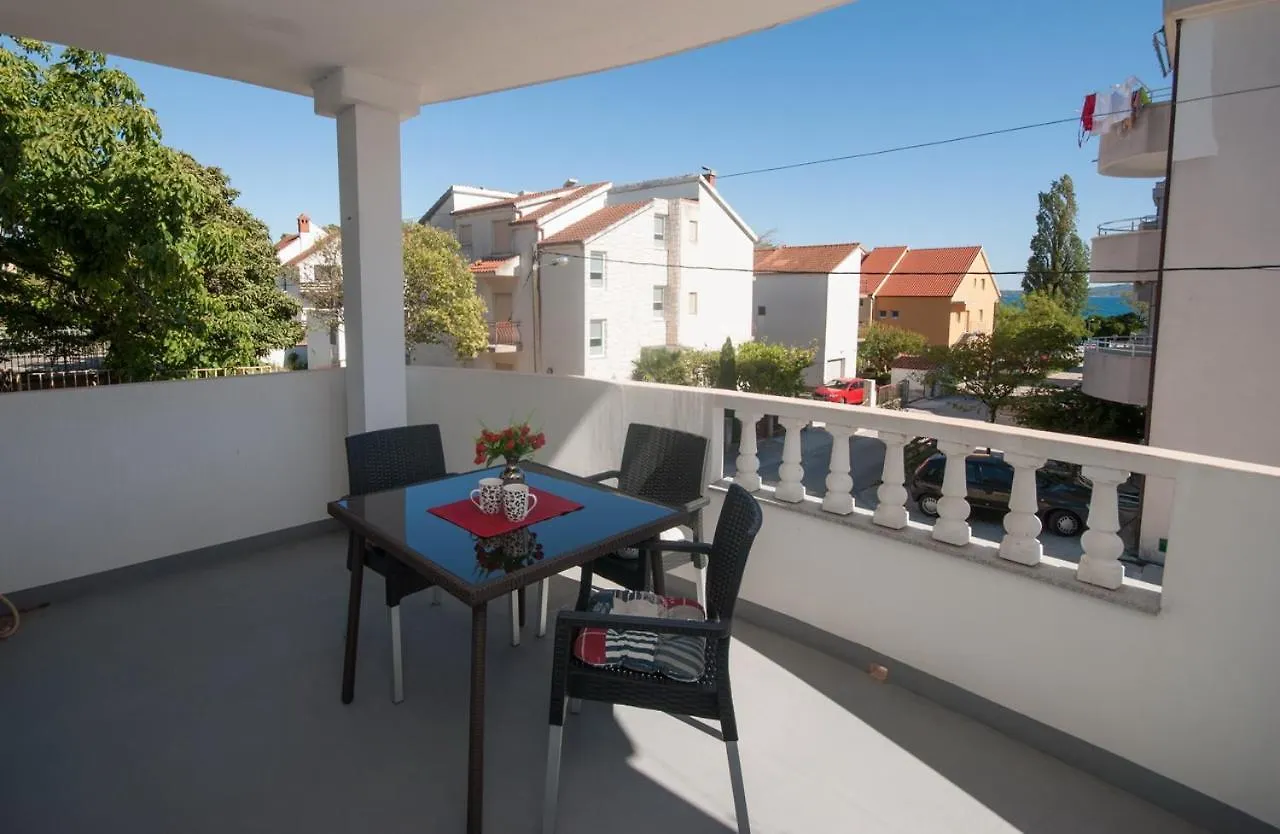 Holiday Apartments Lana Kastela