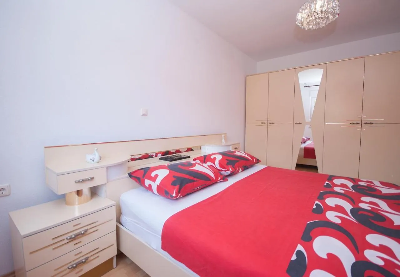 Holiday Apartments Lana Kastela