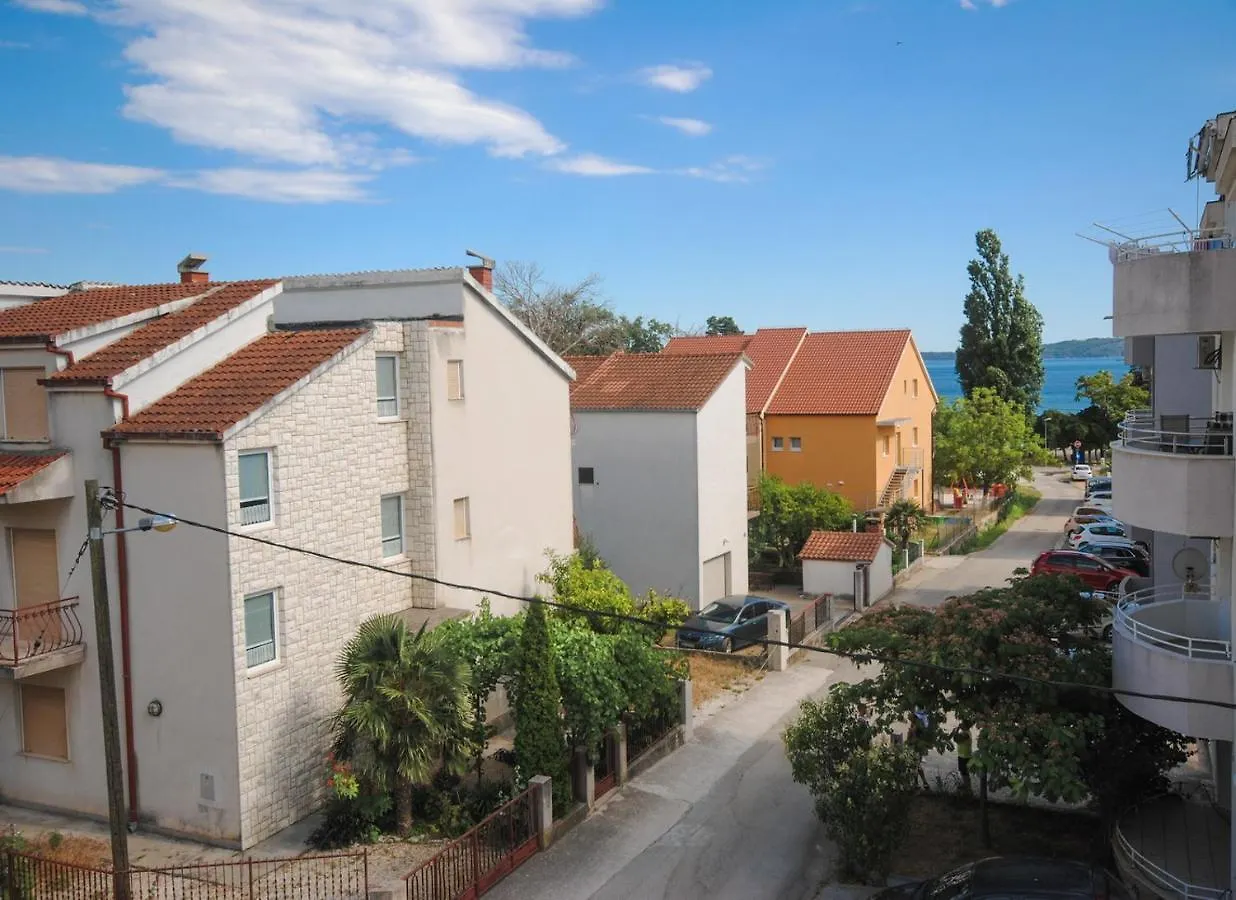 Holiday Apartments Lana Kastela
