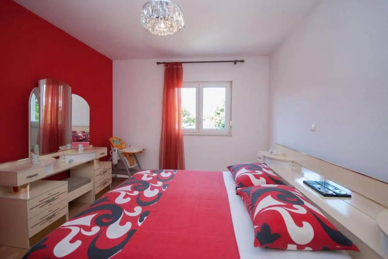 Holiday Apartments Lana Kastela Croatia