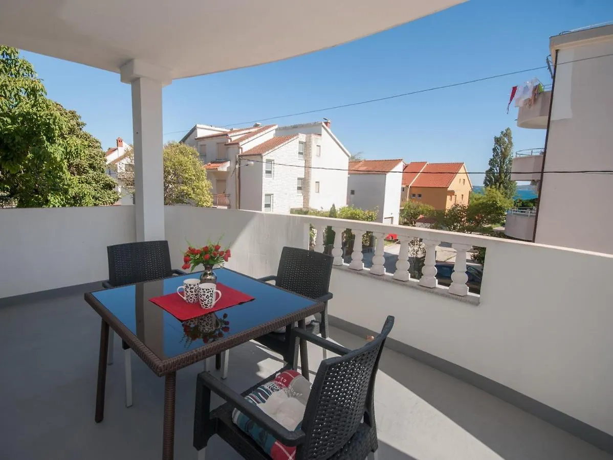 Holiday Apartments Lana Kastela Croatia