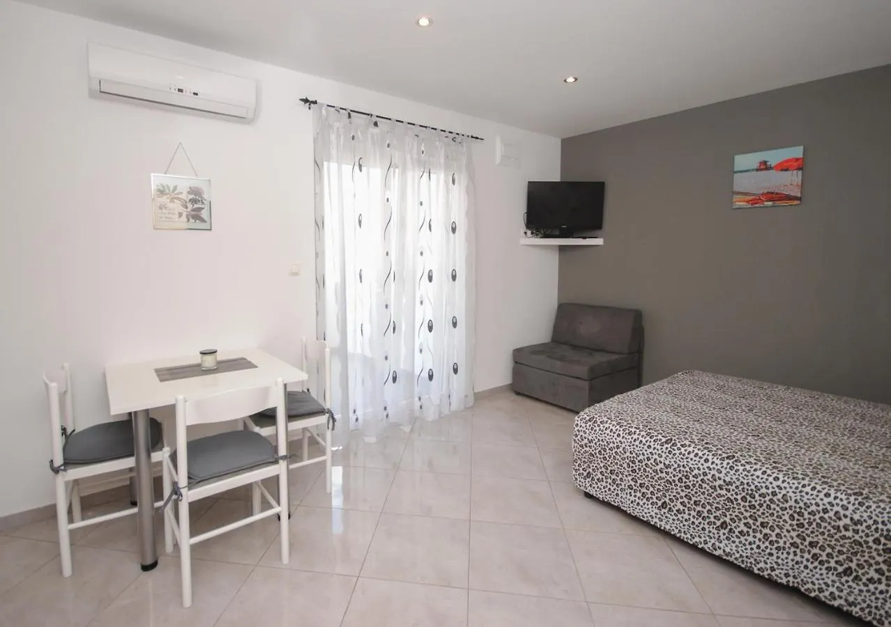 Holiday Apartments Lana Kastela 0*,
